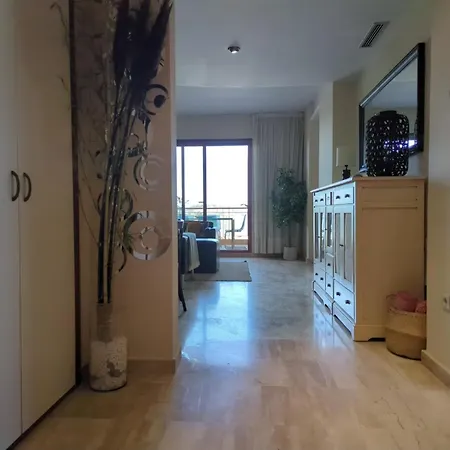 Seafront Duplex Penthouse * Μαρμπέλλα