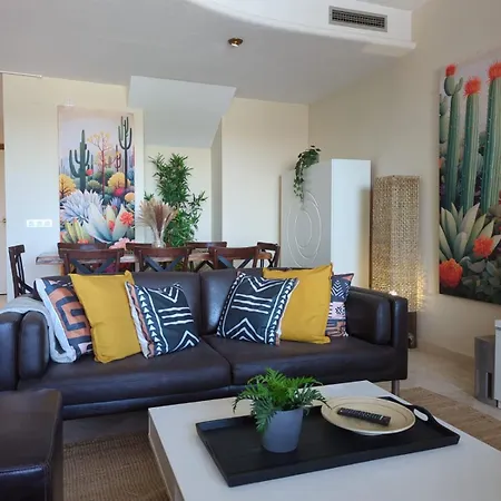 Seafront Duplex Penthouse * Μαρμπέλλα