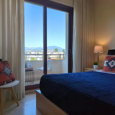 Seafront Duplex Penthouse * Μαρμπέλλα